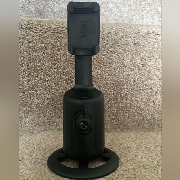 Face tracking phone holder for streaming or let your phone follow you - Picture 4 of 4